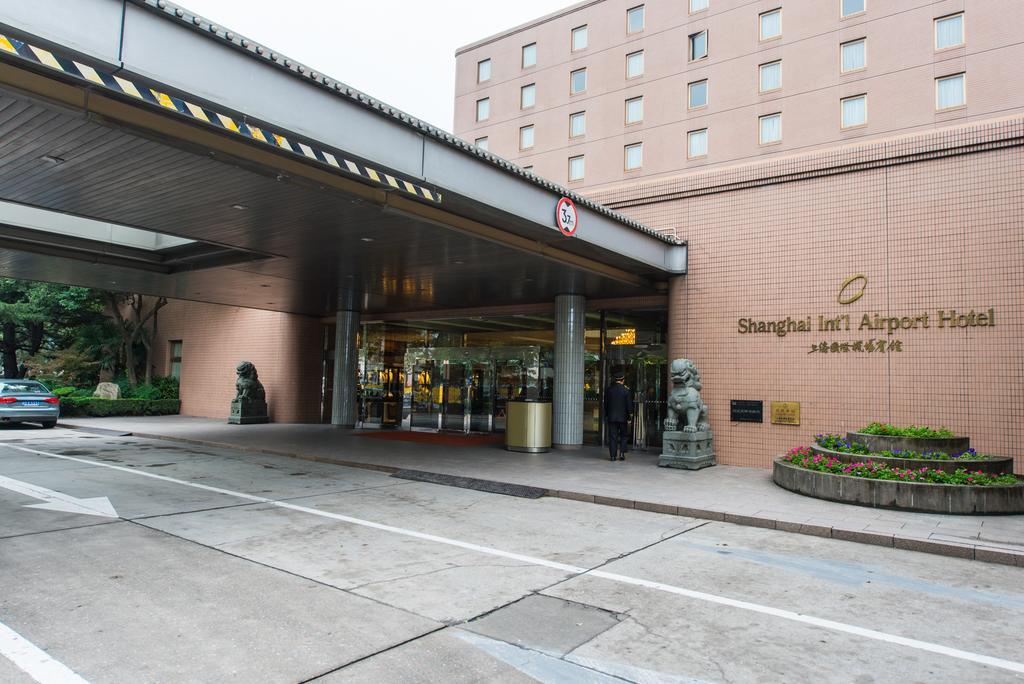 Hotel International Airport 4*
